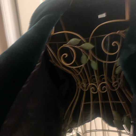 Beautiful Dark Emerald Green Faux Sheared Fur Swing Jacket - Picture 6 of 8